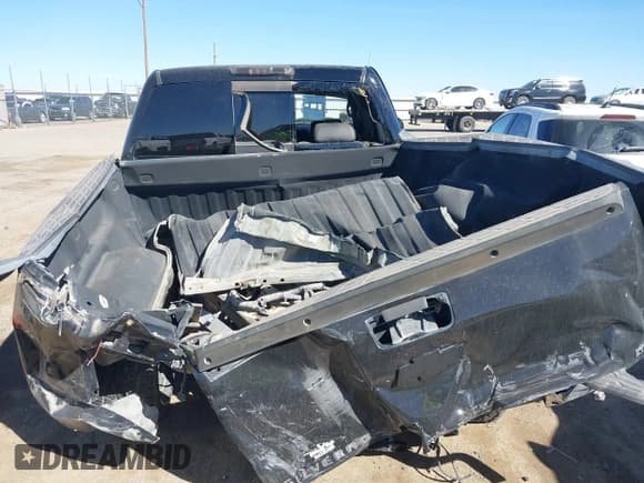 ✅ 2008 Chevrolet Silverado 1500 LTZ • VIN: 2GCEK13Y081241547 • Lot: 41724991. Listed on IAAI with 224,143 mi. Free auction sales archive from the USA and detailed vehicle history report at DreamBid. Image 15.