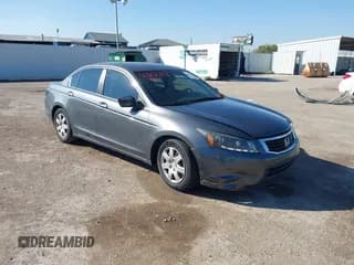 ✅ 2010 Honda Accord LX • VIN: 1HGCP2F32AA105108 • Лот: 43832853. Опубликован ранее на IAAI с пробегом 200 981 миль. Бесплатный доступ к архиву аукционных продаж из США и подробный отчёт об истории автомобиля на DreamBid. Изображение 1.