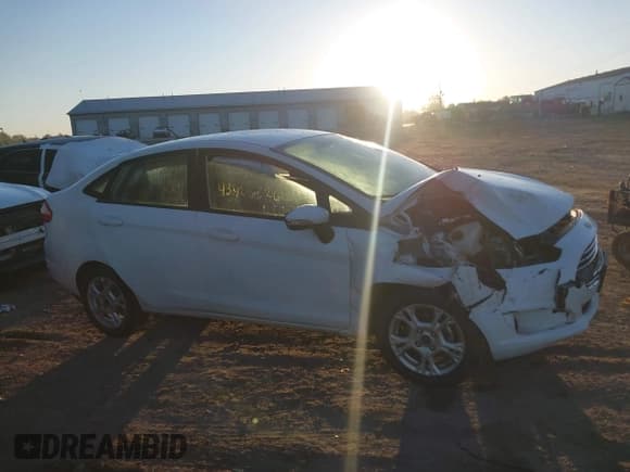 ✅ 2016 Ford Fiesta SE • VIN: 3FADP4BJ3GM206968 • Lot: 43408226. Wystawiony na IAAI z przebiegiem 40 770 mil. Bezpłatny archiwum sprzedaży aukcyjnych z USA i szczegółowy raport historii pojazdu na DreamBid. Zdjęcie 13.