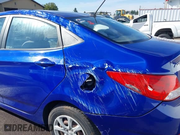 ✅ 2013 Hyundai Accent GLS • VIN: KMHCT4AE5DU538287 • Lot: 43465361. Listed on IAAI with 134,398 mi. Free auction sales archive from the USA and detailed vehicle history report at DreamBid. Image 14.