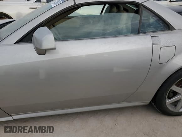 ✅ 2004 Cadillac XLR • VIN: 1G6YV34A045603308 • Лот: 75459524. Опубликован ранее на Copart с пробегом Не указан. Бесплатный доступ к архиву аукционных продаж из США и подробный отчёт об истории автомобиля на DreamBid. Изображение 7.