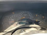 ✅ 2003 Chevrolet Silverado 2500HD LS • VIN: 1GCHK23U73F230630 • Lot: 71424155. Wystawiony na Copart z przebiegiem 255 470 mil. Bezpłatny archiwum sprzedaży aukcyjnych z USA i szczegółowy raport historii pojazdu na DreamBid. Zdjęcie 9.