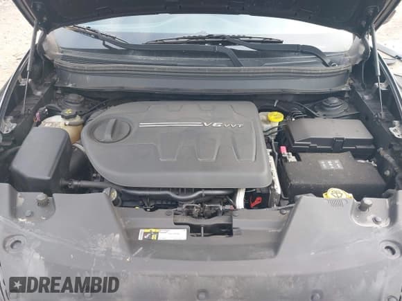 ✅ 2014 Jeep Cherokee Altitude • VIN: 1C4PJMCS4EW297696 • Lot: 42459285. Listed on IAAI with 196,772 mi. Free auction sales archive from the USA and detailed vehicle history report at DreamBid. Image 10.