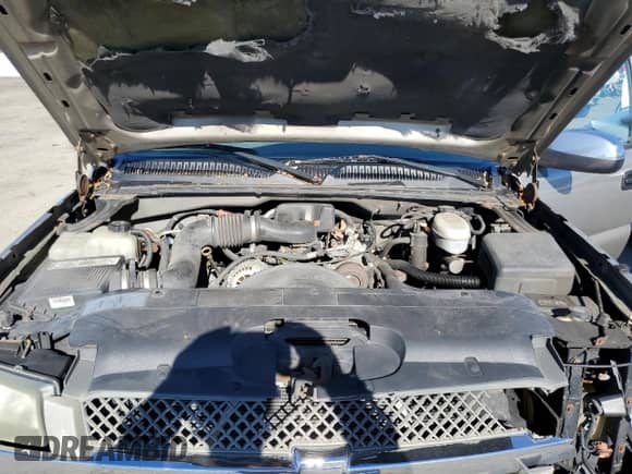 2003 Chevrolet Silverado 1500 Work Truck z VIN 2GCEC19X431393089, wystawiony jako Copart lot #91223905 z przebiegiem 242 081 mil mil oraz Czysty tytuł • Clean title. Historia ofert i sprzedaży dostępna na DreamBid. Obrazek 11.