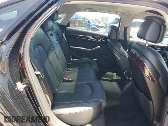 ✅ 2018 Audi A8 • VIN: WAU44AFD0JN000880 • Лот: 54751235. Опубликован ранее на Copart с пробегом 76 161 миль. Бесплатный доступ к архиву аукционных продаж из США и подробный отчёт об истории автомобиля на DreamBid. Изображение 10.