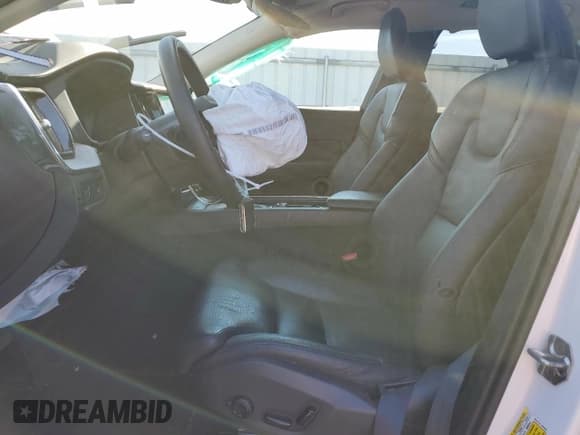 ✅ 2019 Volvo XC60 Inscription • VIN: LYV102RL0KB287438 • Lot: 50498045. Wystawiony na Copart z przebiegiem 60 633 mil. Bezpłatny archiwum sprzedaży aukcyjnych z USA i szczegółowy raport historii pojazdu na DreamBid. Zdjęcie 7.