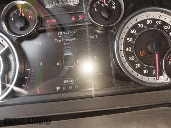 ✅ 2018 Ram 2500 SLT • VIN: 3C6TR5DT2JG166397 • Lot: 42551256. Listed on IAAI with 100,040 mi. Free auction sales archive from the USA and detailed vehicle history report at DreamBid. Image 16.