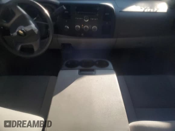 ✅ 2012 Chevrolet Silverado 1500 LT • VIN: 1GCNKSE0XCZ207385 • Lot: 41506415. Listed on Copart with 114,289 mi. Free auction sales archive from the USA and detailed vehicle history report at DreamBid. Image 8.