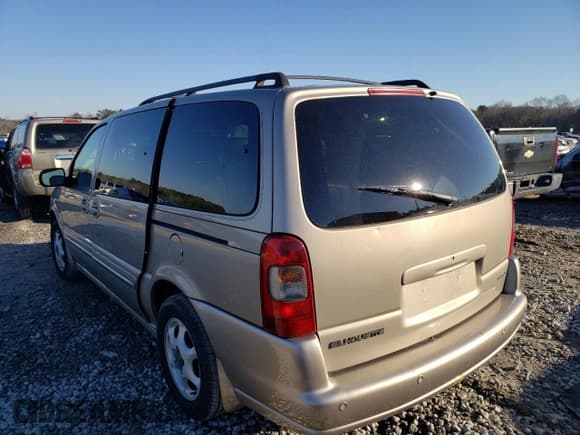 ✅ 2003 Oldsmobile Silhouette • VIN: 1GHDX13E43D282127 • Lot: 72575142. Wystawiony na Copart z przebiegiem Nie podano. Bezpłatny archiwum sprzedaży aukcyjnych z USA i szczegółowy raport historii pojazdu na DreamBid. Zdjęcie 2.