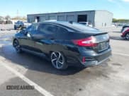 ✅ 2018 Honda Clarity Touring • VIN: JHMZC5F32JC002571 • Lot: 43426854. Wystawiony na IAAI z przebiegiem Nie podano. Bezpłatny archiwum sprzedaży aukcyjnych z USA i szczegółowy raport historii pojazdu na DreamBid. Zdjęcie 3.