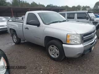 2010 Chevrolet Silverado 1500 Work Truck z VIN 1GCPCPEA2AZ267928, wystawiony jako IAAI lot #41542837 z przebiegiem 276 625 mil mil oraz . Historia ofert i sprzedaży dostępna na DreamBid. Obrazek 1.