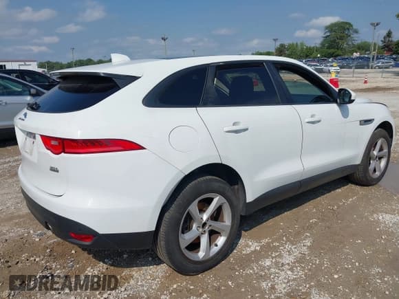 ✅ 2017 Jaguar F-Pace 35t Premium • VIN: SADCJ2BV2HA047507 • Лот: 43109699. Опубликован ранее на IAAI с пробегом 108 188 миль. Бесплатный доступ к архиву аукционных продаж из США и подробный отчёт об истории автомобиля на DreamBid. Изображение 4.