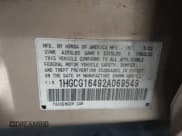 ✅ 2002 Honda Accord LX • VIN: 1HGCG16492A069549 • Lot: 41289744. Listed on IAAI with 100,875 mi. Free auction sales archive from the USA and detailed vehicle history report at DreamBid. Image 9.