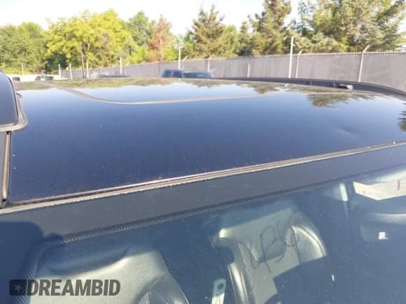 ✅ 2018 Jeep Compass Latitude • VIN: 3C4NJDBB0JT395357 • Lot: 42724367. Listed on IAAI with 76,825 mi. Free auction sales archive from the USA and detailed vehicle history report at DreamBid. Image 17.