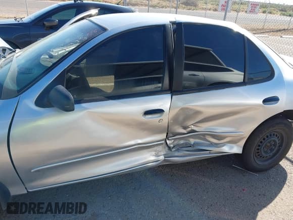 ✅ 2003 Chevrolet Cavalier • VIN: 1G1JC52F337249049 • Lot: 43298973. Listed on IAAI with 174,634 mi. Free auction sales archive from the USA and detailed vehicle history report at DreamBid. Image 6.