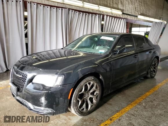 ✅ 2016 Chrysler 300 S • VIN: 2C3CCABG2GH298520 • Lot: 87239205. Listed on Copart with 141,124 mi. Free auction sales archive from the USA and detailed vehicle history report at DreamBid. Image 1.