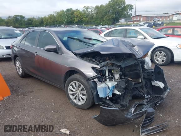 ✅ 2015 Toyota Camry SE • VIN: 4T1BF1FK1FU942996 • Lot: 43307077. Listed on IAAI with 91,301 mi. Free auction sales archive from the USA and detailed vehicle history report at DreamBid. Image 13.