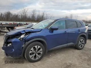 ✅ 2022 Nissan Rogue SV • VIN: 5N1BT3BB2NC680176 • Lot: 93047535. Wystawiony na Copart z przebiegiem 62 184 mil. Bezpłatny archiwum sprzedaży aukcyjnych z USA i szczegółowy raport historii pojazdu na DreamBid. Zdjęcie 1.
