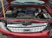 ✅ 2005 Ford Explorer XLT • VIN: 1FMZU73E65UB86621 • Lot: 54251115. Wystawiony na Copart z przebiegiem 161 485 mil. Bezpłatny archiwum sprzedaży aukcyjnych z USA i szczegółowy raport historii pojazdu na DreamBid. Zdjęcie 12.