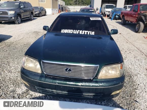 ✅ 1998 Lexus LS 400 • VIN: JT8BH28F0W0121155 • Лот: 60038024. Опубликован ранее на Copart с пробегом Не указан. Бесплатный доступ к архиву аукционных продаж из США и подробный отчёт об истории автомобиля на DreamBid. Изображение 5.