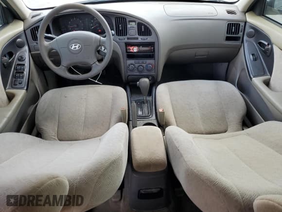 ✅ 2006 Hyundai Elantra GLS • VIN: KMHDN46D16U291383 • Lot: 55039575. Wystawiony na Copart z przebiegiem 52 810 mil. Bezpłatny archiwum sprzedaży aukcyjnych z USA i szczegółowy raport historii pojazdu na DreamBid. Zdjęcie 8.