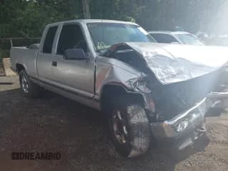 ✅ 1998 GMC Sierra 1500 • VIN: 2GTEK19R5W1517959 • Лот: 43309396. Опубликован ранее на IAAI с пробегом 225 560 миль. Бесплатный доступ к архиву аукционных продаж из США и подробный отчёт об истории автомобиля на DreamBid. Изображение 1.