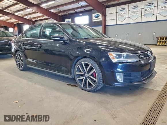 ✅ 2013 Volkswagen Jetta Autobahn • VIN: 3VW567AJ2DM237724 • Lot: 96742655. Listed on Copart with 179,524 mi. Free auction sales archive from the USA and detailed vehicle history report at DreamBid. Image 4.