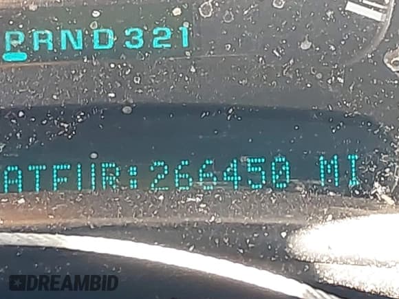 ✅ 2003 Chevrolet Silverado 2500HD LS • VIN: 1GCHC29113E232275 • Lot: 41367050. Listed on IAAI with 266,450 mi. Free auction sales archive from the USA and detailed vehicle history report at DreamBid. Image 15.