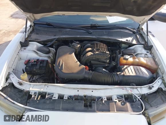 ✅ 2014 Dodge Charger SXT Plus • VIN: 2C3CDXHG8EH287560 • Lot: 43116564. Listed on IAAI with 194,629 mi. Free auction sales archive from the USA and detailed vehicle history report at DreamBid. Image 10.