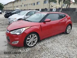 ✅ 2012 Hyundai Veloster w/Gray Int • VIN: KMHTC6AD1CU064985 • Lot: 42487355. Wystawiony na Copart z przebiegiem 84 475 mil. Bezpłatny archiwum sprzedaży aukcyjnych z USA i szczegółowy raport historii pojazdu na DreamBid. Zdjęcie 1.