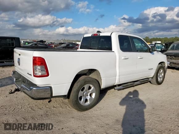 ✅ 2022 Ram 1500 Big Horn • VIN: 1C6RRFBGXNN287584 • Lot: 93073905. Wystawiony na Copart z przebiegiem 51 108 mil. Bezpłatny archiwum sprzedaży aukcyjnych z USA i szczegółowy raport historii pojazdu na DreamBid. Zdjęcie 3.