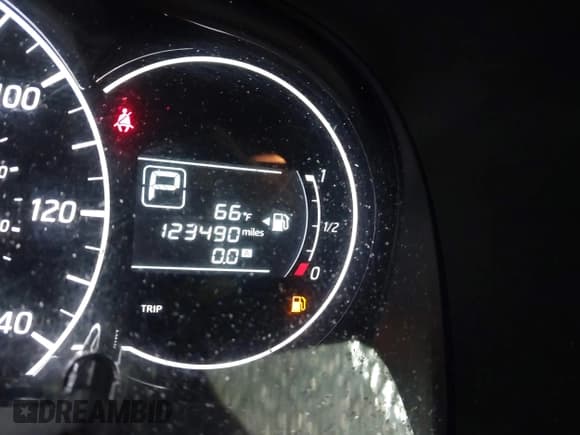 ✅ 2015 Nissan Note S • VIN: 3N1CE2CP6FL422100 • Lot: 42263197. Listed on IAAI with 123,490 mi. Free auction sales archive from the USA and detailed vehicle history report at DreamBid. Image 15.