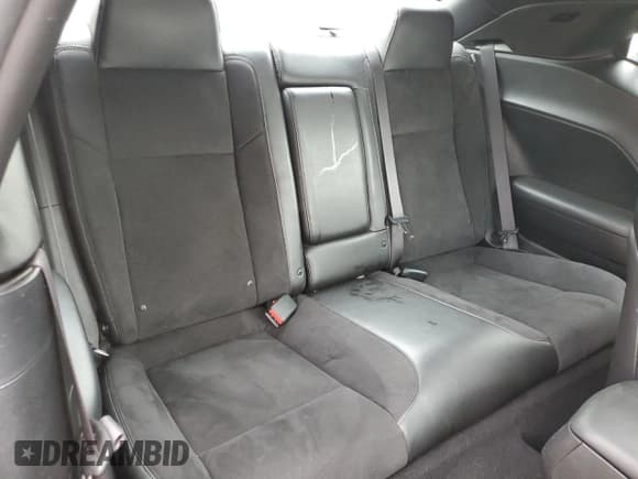 ✅ 2019 Dodge Challenger R/T Scat Pack • VIN: 2C3CDZFJ8KH636027 • Lot: 44873634. Wystawiony na Copart z przebiegiem 34 887 mil. Bezpłatny archiwum sprzedaży aukcyjnych z USA i szczegółowy raport historii pojazdu na DreamBid. Zdjęcie 10.