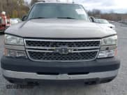 ✅ 2005 Chevrolet Silverado 2500HD LS • VIN: 1GCHK23235F842020 • Lot: 43671164. Wystawiony na IAAI z przebiegiem 270 891 mil. Bezpłatny archiwum sprzedaży aukcyjnych z USA i szczegółowy raport historii pojazdu na DreamBid. Zdjęcie 12.