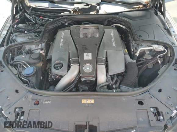 ✅ 2017 Mercedes-Benz S 63 AMG • VIN: WDDXK7JB3HA021129 • Лот: 57307315. Опубликован ранее на Copart с пробегом 64 378 миль. Бесплатный доступ к архиву аукционных продаж из США и подробный отчёт об истории автомобиля на DreamBid. Изображение 11.