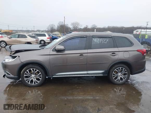 2016 Mitsubishi Outlander SE с VIN JA4AZ3A32GZ020674, выставлен на аукционе IAAI как лот 41711427 с пробегом 78 819 миль миль и . История ставок и продаж доступна на DreamBid. Изображение 14.