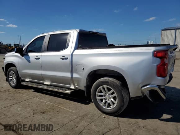 ✅ 2019 Chevrolet Silverado 1500 LT • VIN: 3GCPWCED5KG124029 • Lot: 73432734. Wystawiony na Copart z przebiegiem 71 132 mil. Bezpłatny archiwum sprzedaży aukcyjnych z USA i szczegółowy raport historii pojazdu na DreamBid. Zdjęcie 2.