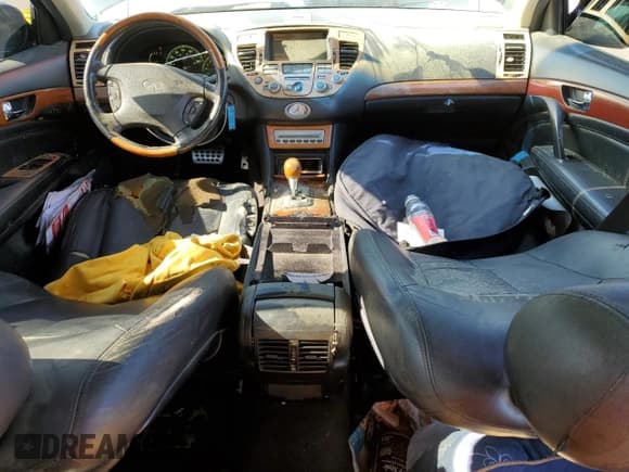 ✅ 2003 Infiniti Q45 • VIN: JNKBF01A53M101447 • Lot: 53293135. Listed on Copart with 195,230 mi. Free auction sales archive from the USA and detailed vehicle history report at DreamBid. Image 8.