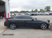 ✅ 2018 Mercedes-Benz C 300 • VIN: WDDWJ4KB1JF729495 • Lot: 43282915. Wystawiony na IAAI z przebiegiem 89 926 mil. Bezpłatny archiwum sprzedaży aukcyjnych z USA i szczegółowy raport historii pojazdu na DreamBid. Zdjęcie 13.