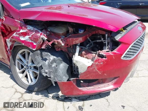 ✅ 2015 Ford Focus SE • VIN: 1FADP3F27FL300543 • Lot: 42228251. Listed on IAAI with 141,233 mi. Free auction sales archive from the USA and detailed vehicle history report at DreamBid. Image 6.