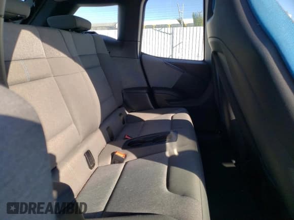 ✅ 2016 BMW i3 • VIN: WBY1Z2C56GV556323 • Лот: 38942633. Опубликован ранее на Copart с пробегом 79 826 миль. Бесплатный доступ к архиву аукционных продаж из США и подробный отчёт об истории автомобиля на DreamBid. Изображение 10.