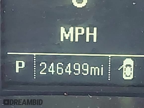 ✅ 2015 Chevrolet Silverado 2500HD Work Truck • VIN: 1GB0KUEG2FZ524038 • Лот: 43665724. Опубликован ранее на IAAI с пробегом 246 499 миль. Бесплатный доступ к архиву аукционных продаж из США и подробный отчёт об истории автомобиля на DreamBid. Изображение 15.