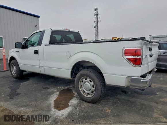 ✅ 2013 Ford F-150 XLT • VIN: 1FTNF1CF2DKE07225 • Лот: 93843145. Опубликован ранее на Copart с пробегом 126 378 миль. Бесплатный доступ к архиву аукционных продаж из США и подробный отчёт об истории автомобиля на DreamBid. Изображение 2.