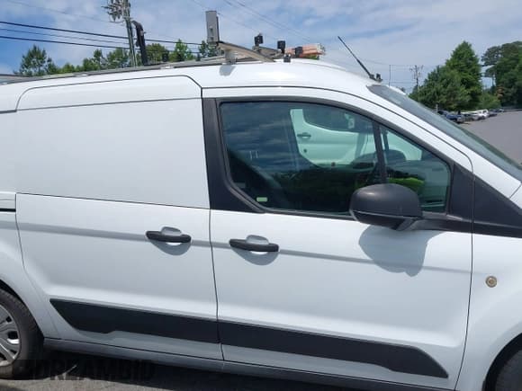 ✅ 2020 Ford Transit Connect XL • VIN: NM0LS7E26L1471351 • Lot: 42259210. Listed on IAAI with 91,516 mi. Free auction sales archive from the USA and detailed vehicle history report at DreamBid. Image 13.