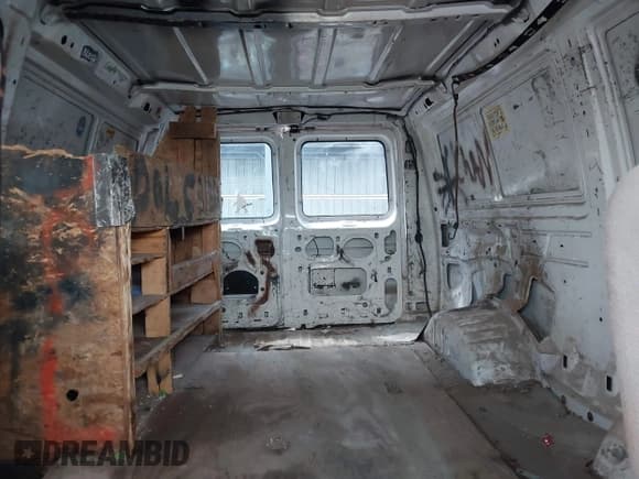 ✅ 1999 Ford E-Series Commercial • VIN: 1FTPE2423XHB52292 • Лот: 42779740. Опубликован ранее на IAAI с пробегом 234 239 миль. Бесплатный доступ к архиву аукционных продаж из США и подробный отчёт об истории автомобиля на DreamBid. Изображение 17.