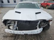 ✅ 2015 Dodge Challenger SXT Plus • VIN: 2C3CDZBG9FH723998 • Lot: 81340545. Wystawiony na Copart z przebiegiem 165 647 mil. Bezpłatny archiwum sprzedaży aukcyjnych z USA i szczegółowy raport historii pojazdu na DreamBid. Zdjęcie 5.