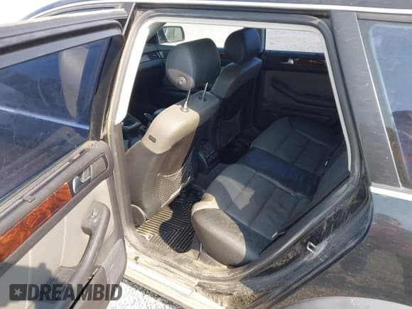 ✅ 2003 Audi allroad A6 V8 • VIN: WA1YD64BX3N084111 • Lot: 43116574. Wystawiony na IAAI z przebiegiem Nie podano. Bezpłatny archiwum sprzedaży aukcyjnych z USA i szczegółowy raport historii pojazdu na DreamBid. Zdjęcie 8.