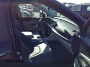 ✅ 2022 Kia Carnival LXS • VIN: KNDNB4H30N6095184 • Lot: 42815510. Wystawiony na IAAI z przebiegiem 49 642 mil. Bezpłatny archiwum sprzedaży aukcyjnych z USA i szczegółowy raport historii pojazdu na DreamBid. Zdjęcie 5.