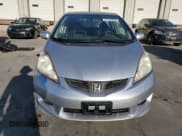 ✅ 2011 Honda Fit Sport • VIN: JHMGE8G59BS007745 • Lot: 87104065. Wystawiony na Copart z przebiegiem 106 400 mil. Bezpłatny archiwum sprzedaży aukcyjnych z USA i szczegółowy raport historii pojazdu na DreamBid. Zdjęcie 5.