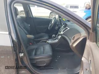 ✅ 2016 Chevrolet Cruze LT • VIN: 1G1PF5SB1G7122644 • Lot: 43074461. Wystawiony na IAAI z przebiegiem 119 511 mil. Bezpłatny archiwum sprzedaży aukcyjnych z USA i szczegółowy raport historii pojazdu na DreamBid. Zdjęcie 5.